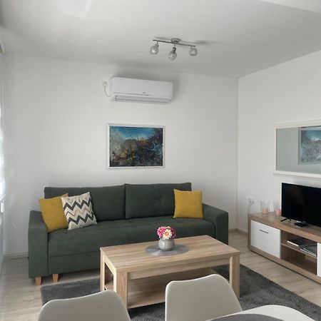 Apartman Sirena Τρέμπινιε Εξωτερικό φωτογραφία