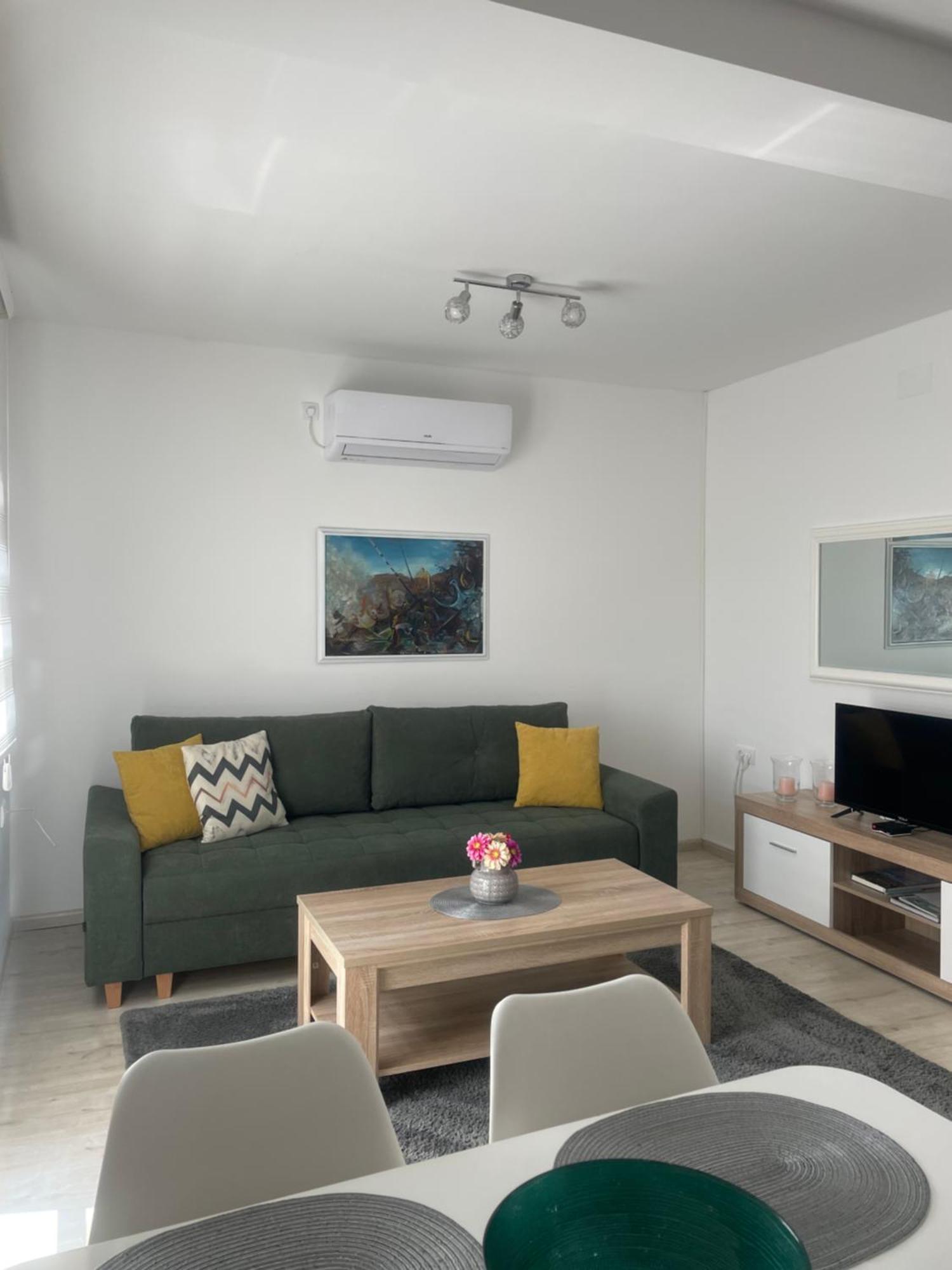 Apartman Sirena Τρέμπινιε Εξωτερικό φωτογραφία